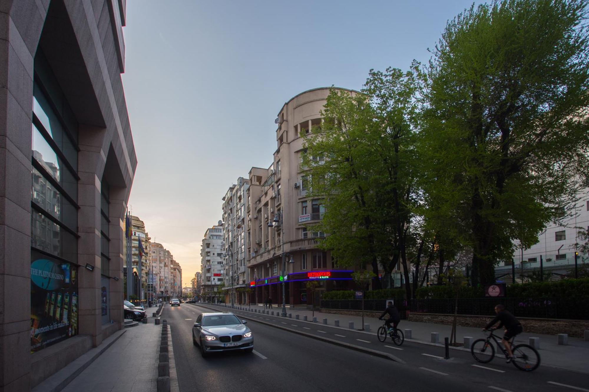 Eclectic 3 Bedroom Calea Victoriei By Urbanesq 부쿠레슈티 외부 사진