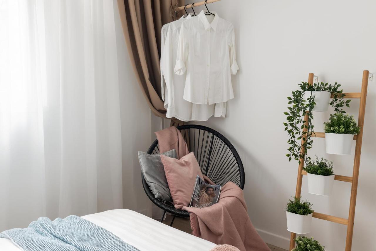 Eclectic 3 Bedroom Calea Victoriei By Urbanesq 부쿠레슈티 외부 사진